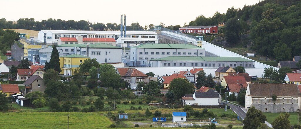 Věznice Bělušice — panoramatický pohled